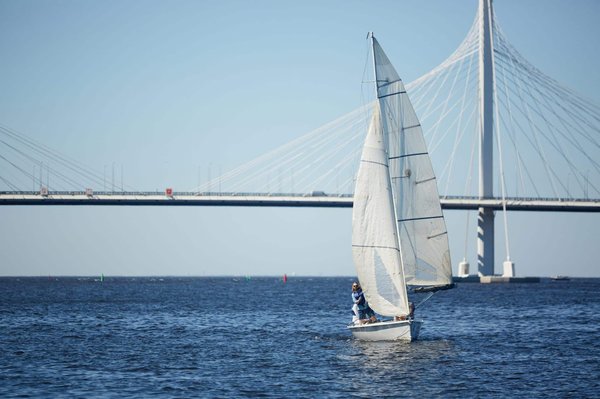 Quel est l'impact des voyages éducatifs sur la compréhension interculturelle des élèves ?