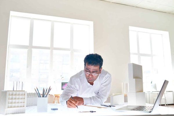 Comment les entreprises de service peuvent-elles améliorer l'expérience client grâce à la technologie ?